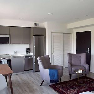 Queen Studio Apartment Non-Smoking